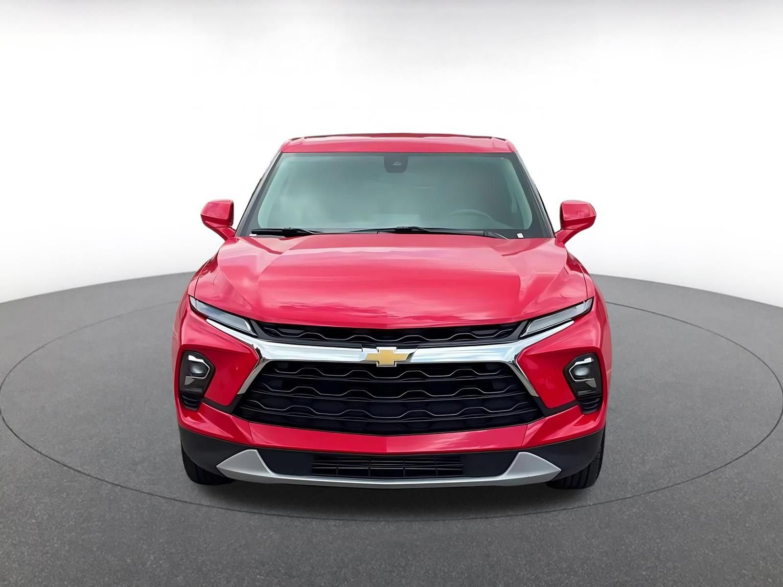 Used 2026 Chevrolet Blazer LT FWD image 4