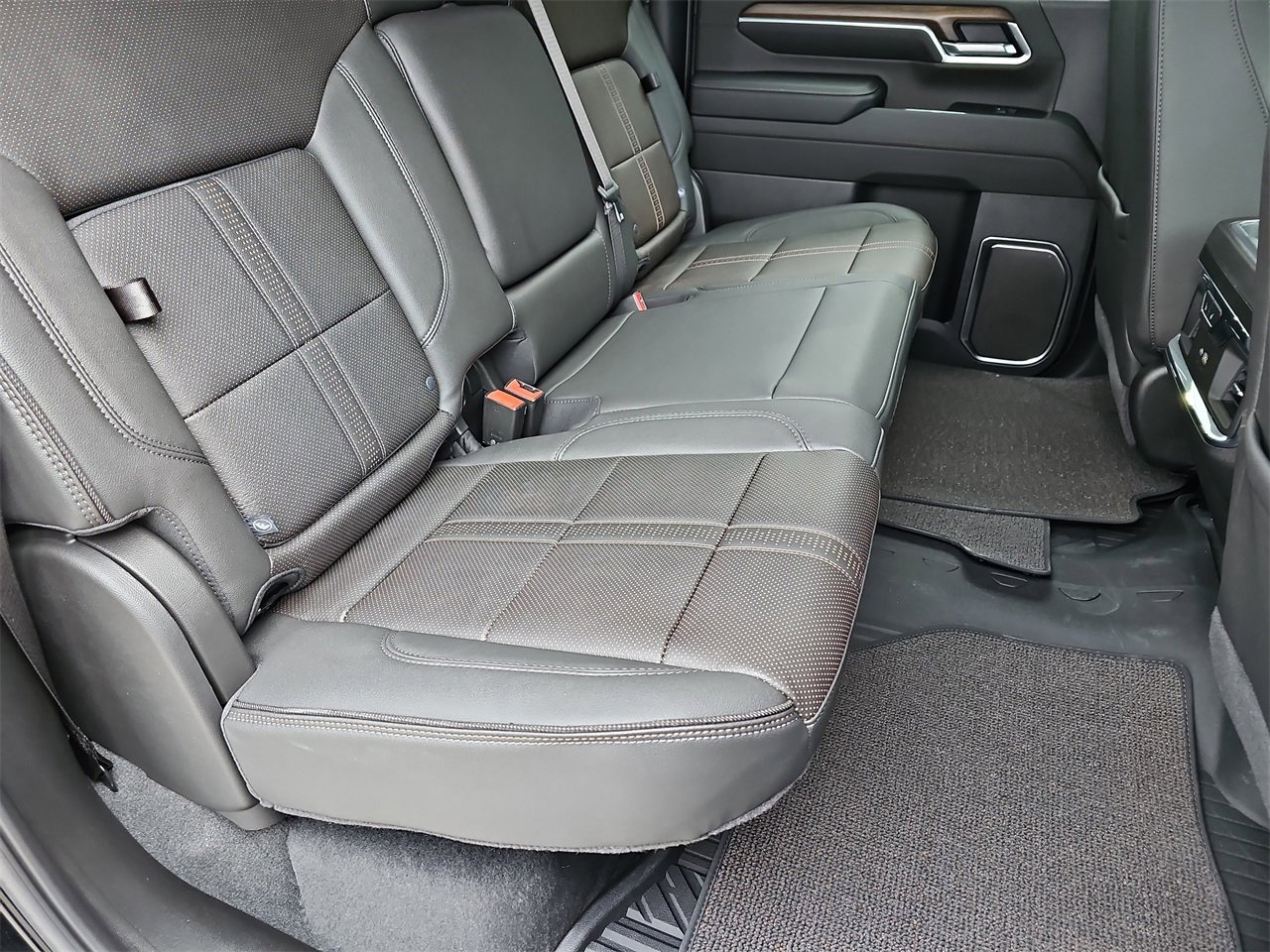 New 2025 Chevrolet Silverado 2500 High Country w/ Technology Package image 14