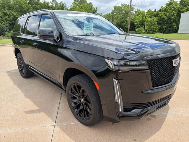 Certified 2023 Cadillac Escalade Sport Platinum w/ LPO, ONYX Package AWD/4WD image 7