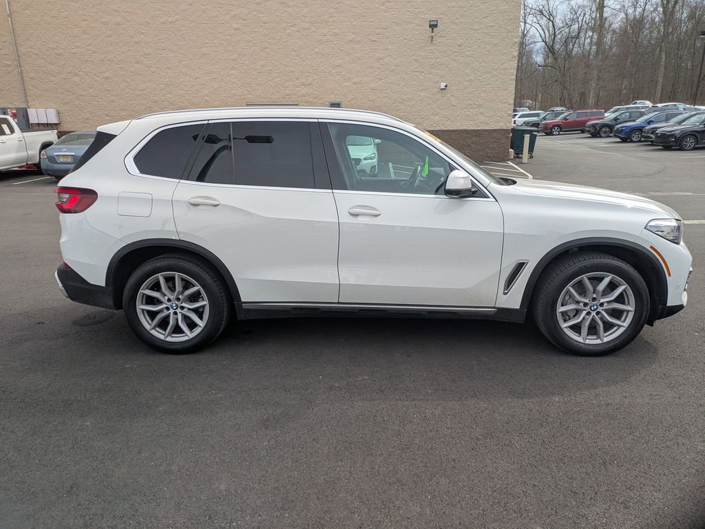 Used 2023 BMW X5 xDrive40i w/ Premium Package image 4
