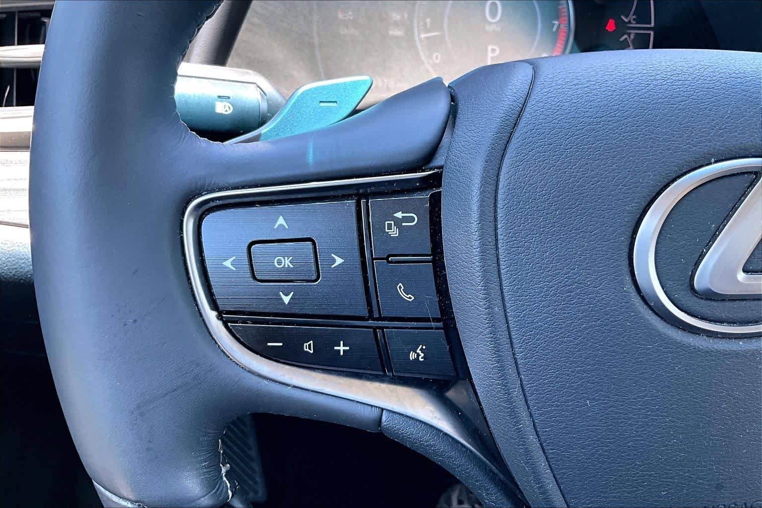 Used 2020 Lexus ES 350 w/ Premium Package image 22