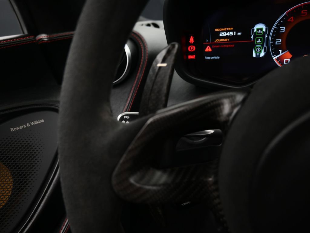 Used 2019 McLaren 570S Spider image 31