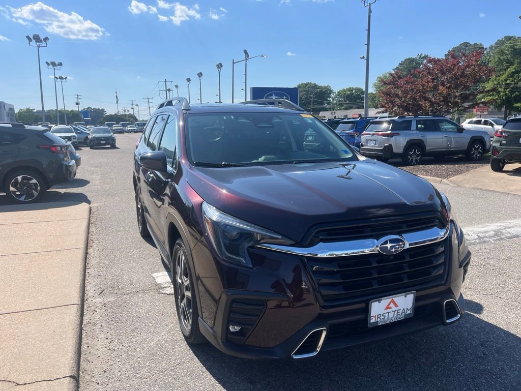 Used 2024 Subaru Ascent Touring AWD/4WD image 2