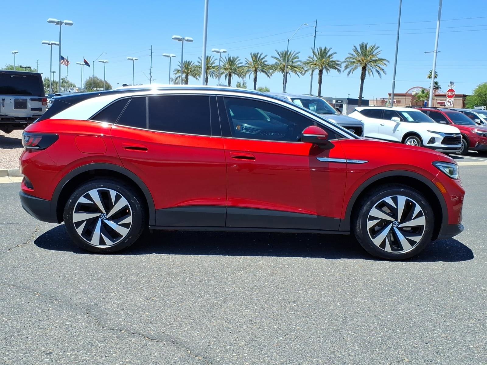 Certified 2022 Volkswagen ID.4 Pro S w/ Gradient Package AWD/4WD image 8