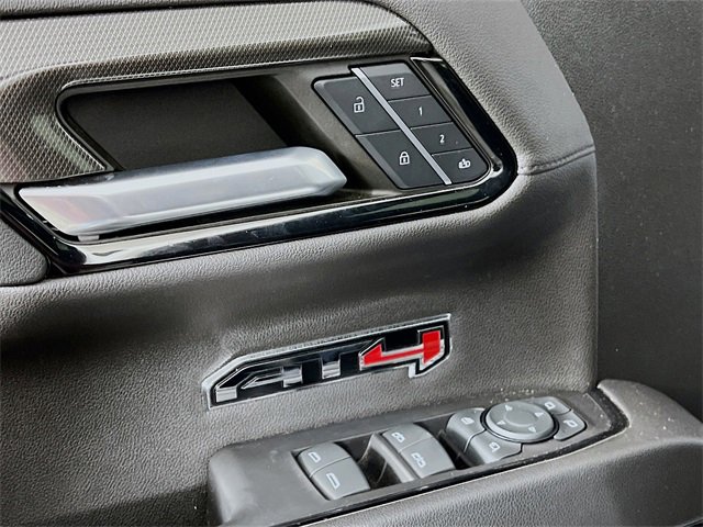 Used 2023 GMC Sierra 1500 AT4 w/ AT4 Premium Package image 9