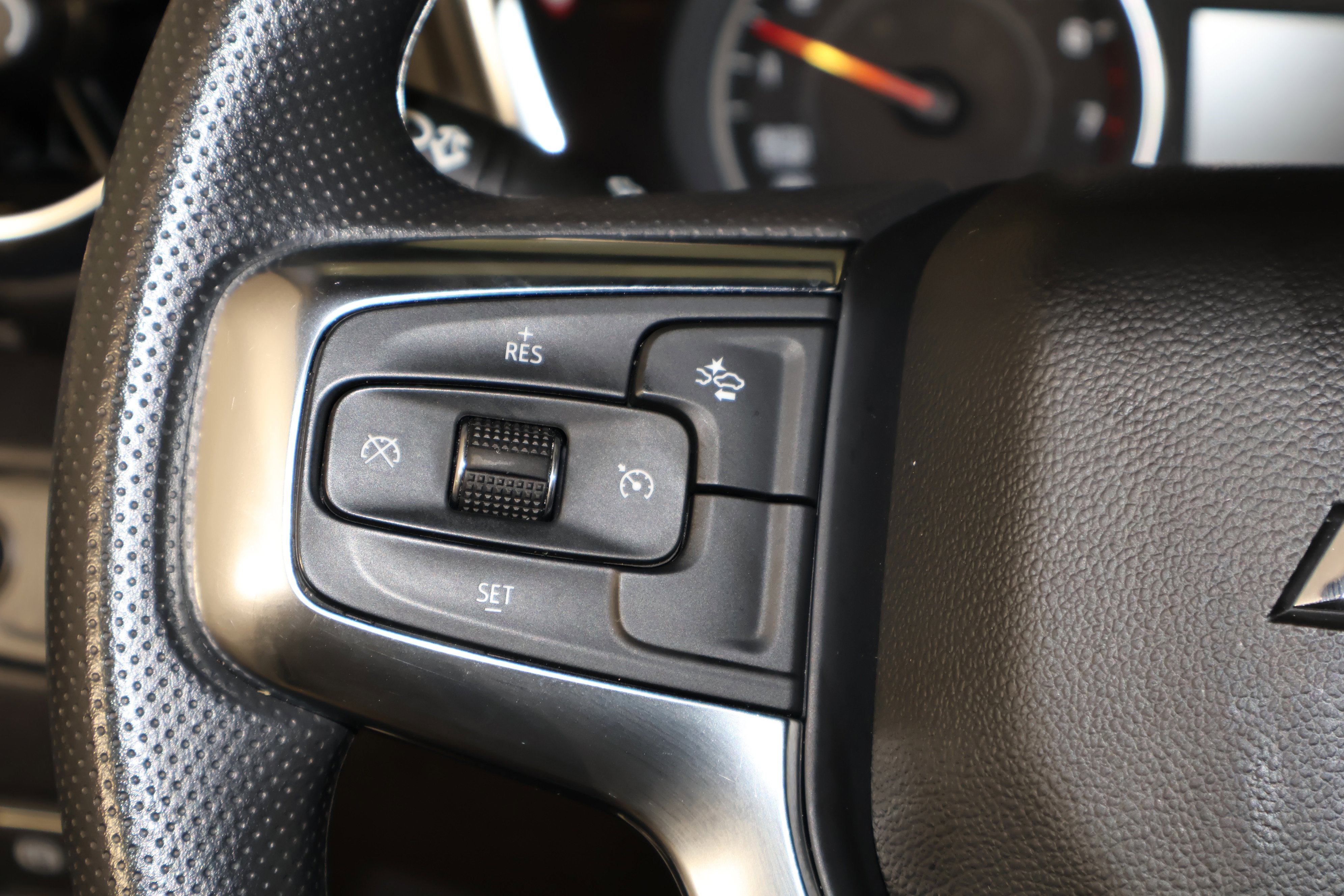 Used 2025 Chevrolet Blazer LT image 21