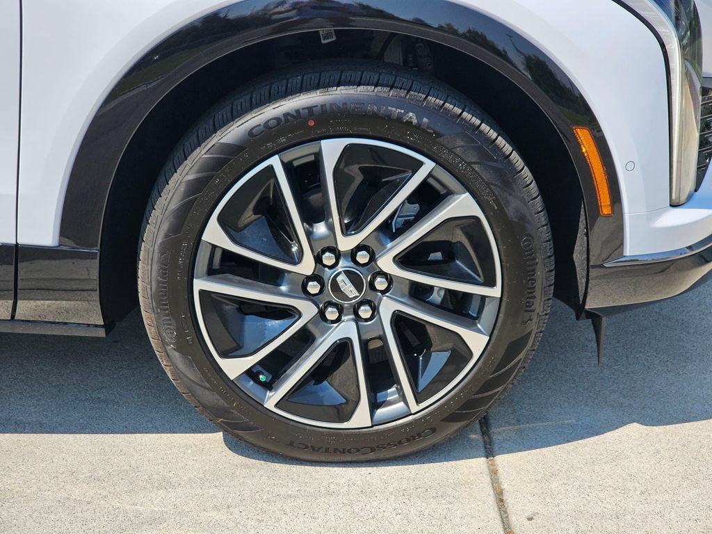 New 2026 Cadillac Optiq Sport 1 AWD/4WD image 9