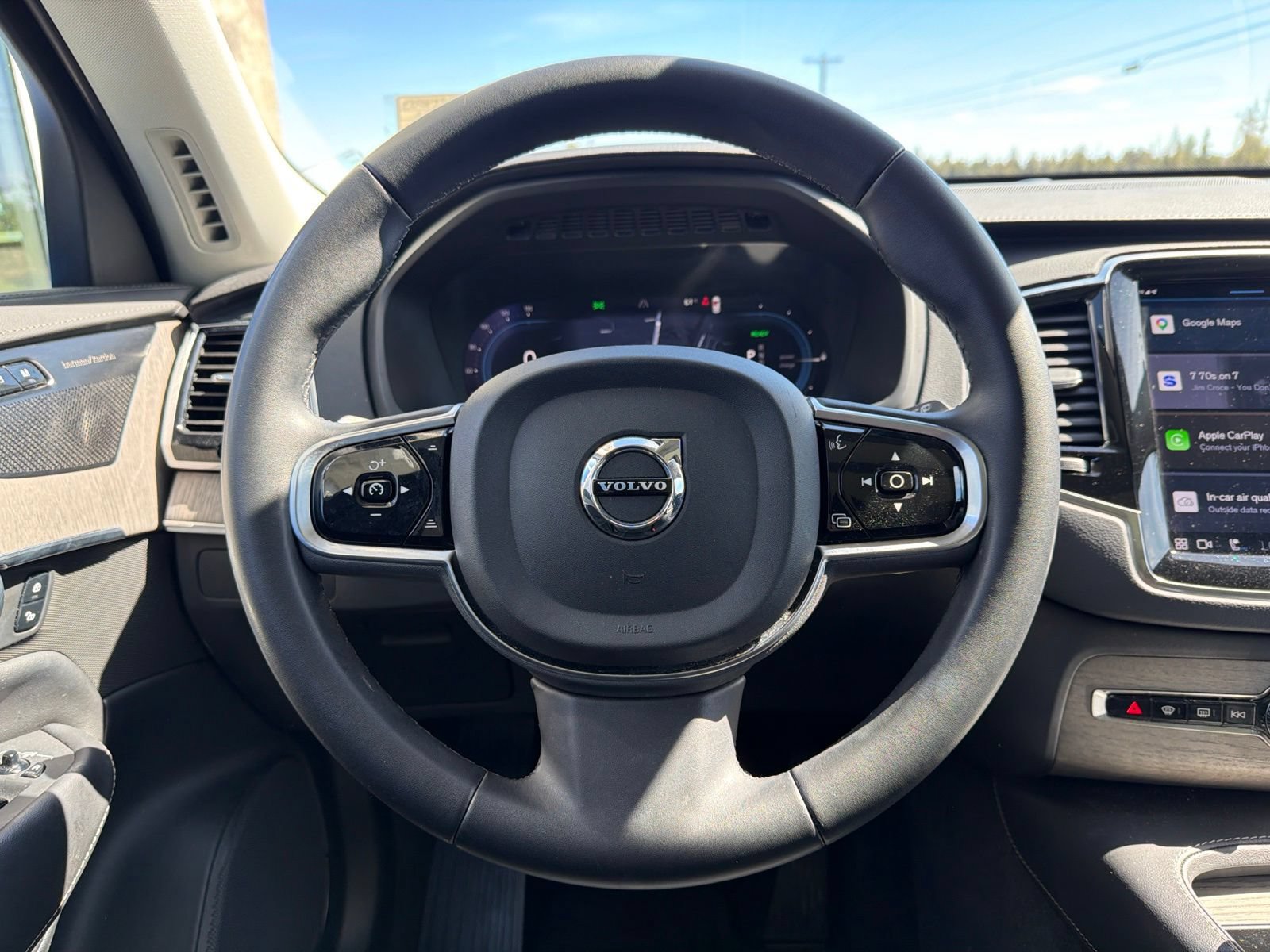 Used 2023 Volvo XC90 T8 Ultimate w/ Protection Package Premier AWD/4WD image 11