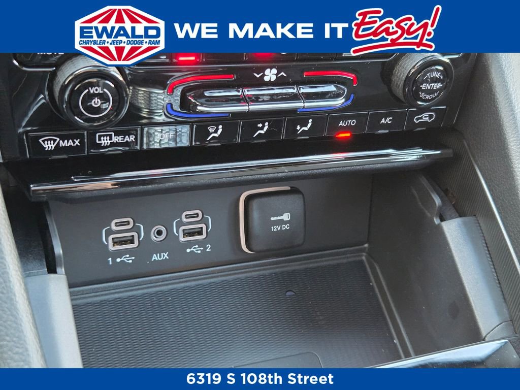 New 2025 Jeep Grand Cherokee 4WD image 28