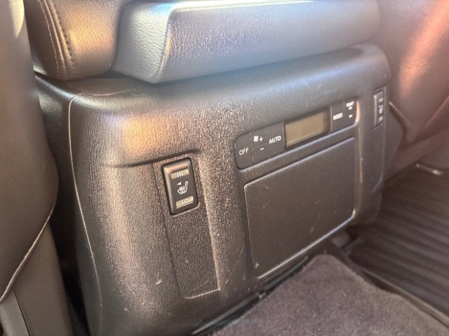 Used 2012 INFINITI QX56 4WD w/ Deluxe Touring Pkg image 42