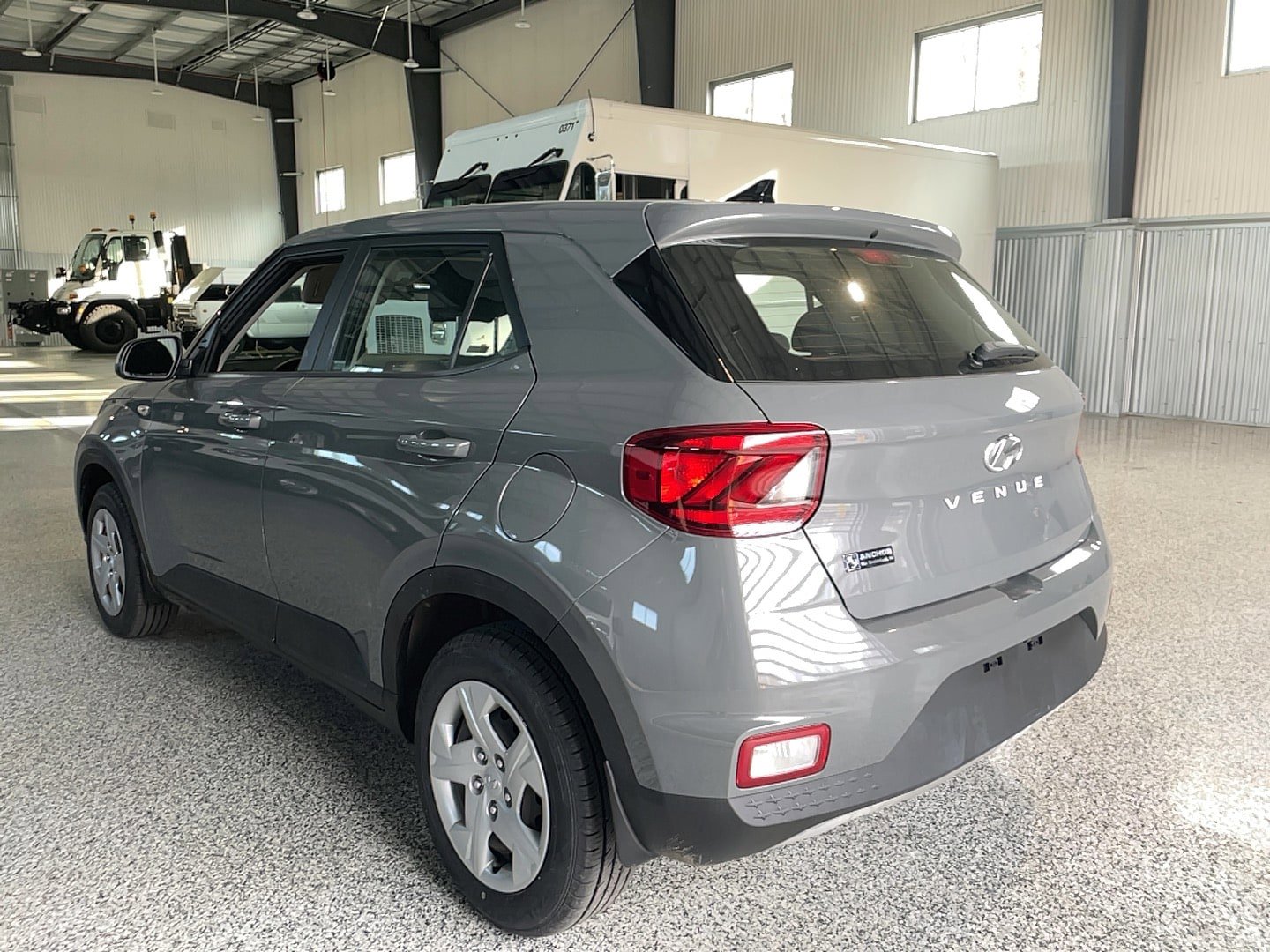 Used 2020 Hyundai Venue SE FWD image 11