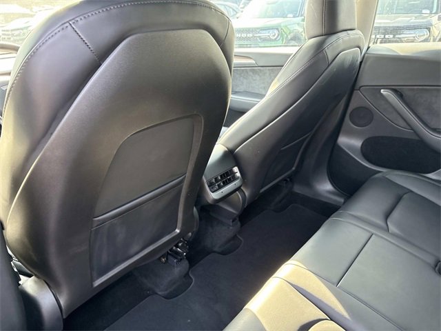 Used 2024 Tesla Model Y Long Range image 17