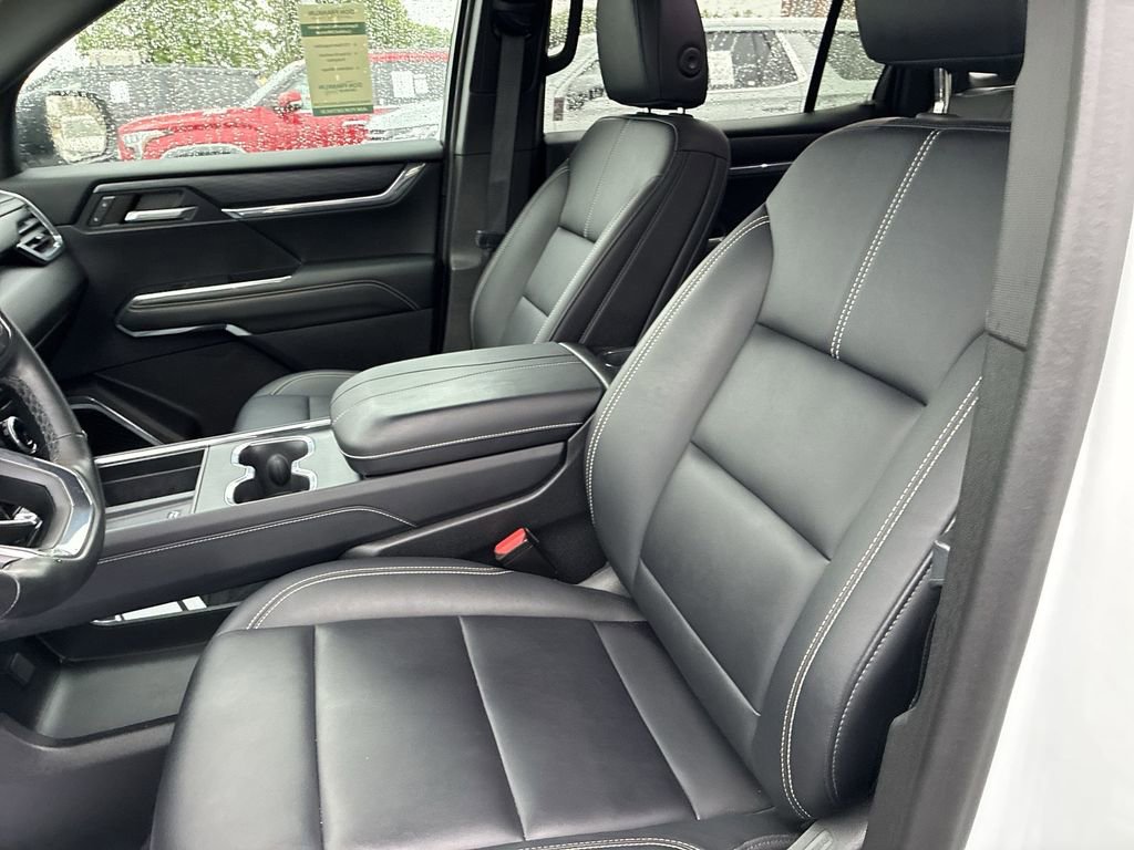 Used 2024 GMC Acadia Elevation FWD image 11