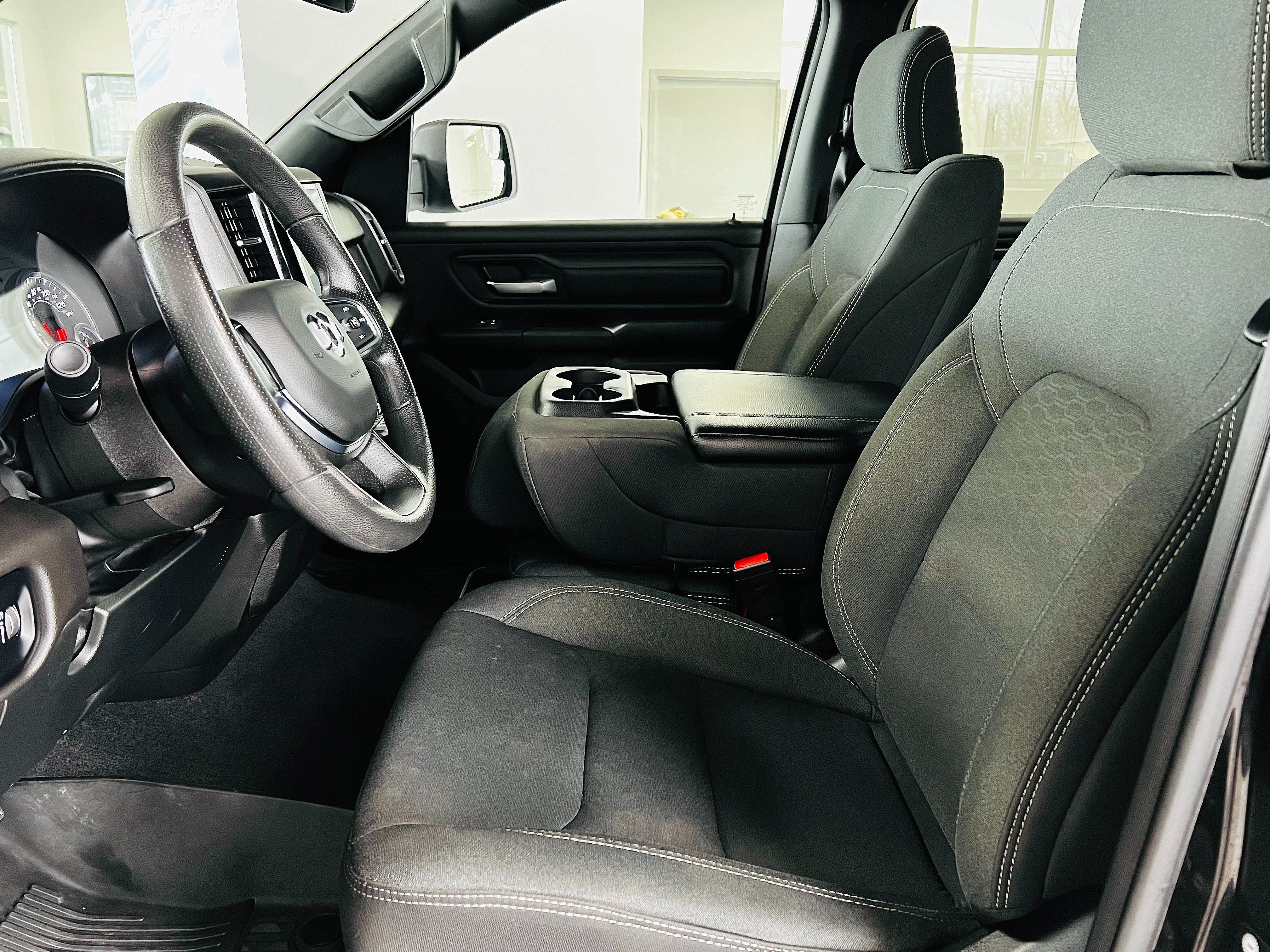 Used 2025 RAM 1500 Warlock AWD/4WD image 11
