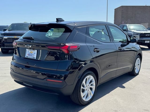 New 2027 Chevrolet Bolt LT FWD image 5