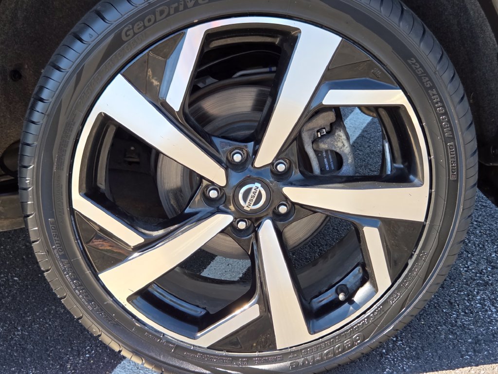 Used 2021 Nissan Rogue Sport SL w/ Premium Package AWD/4WD image 19