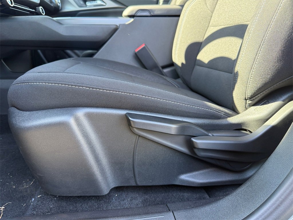 New 2026 Chevrolet Equinox EV LT w/ Midnight Package image 10