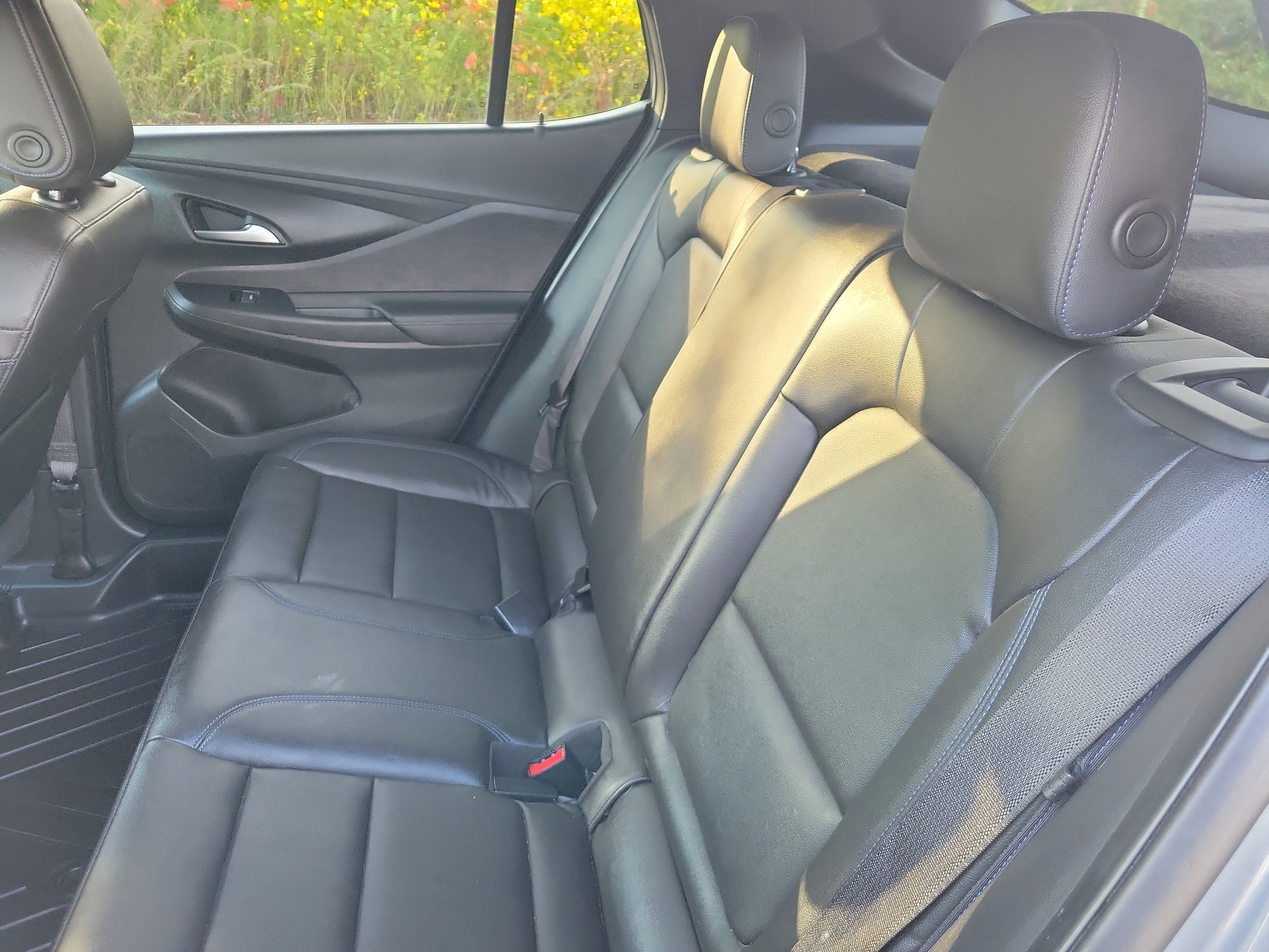 Used 2024 Buick Envista Sport Touring w/ Convenience I Package FWD image 16