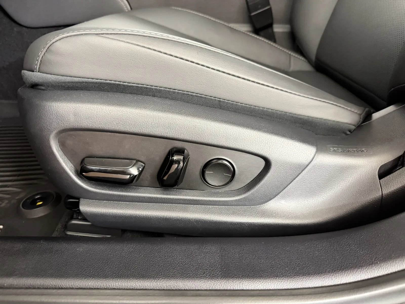 Used 2025 Lexus ES 350 w/ Technology Package FWD image 14