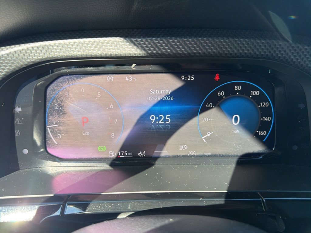 Used 2025 Volkswagen Atlas Cross Sport SEL R-Line image 21