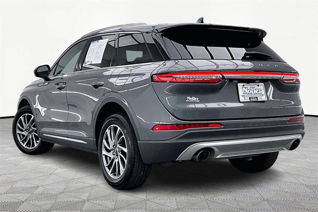 Used 2022 Lincoln Corsair AWD w/ Equipment Group 101A image 13