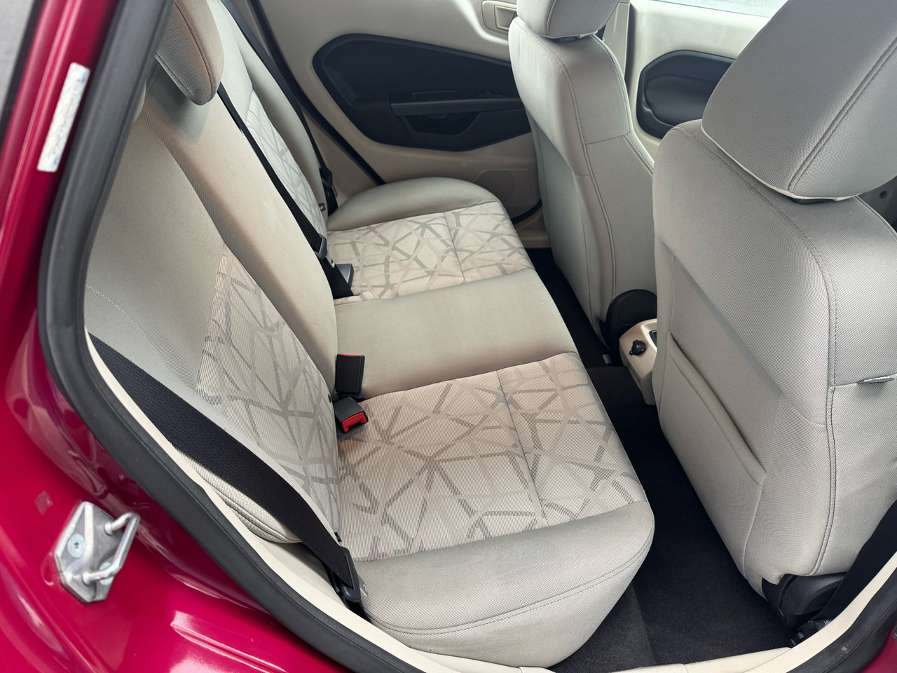 Used 2011 Ford Fiesta SE w/ 203A Rapid Spec Order Code image 11