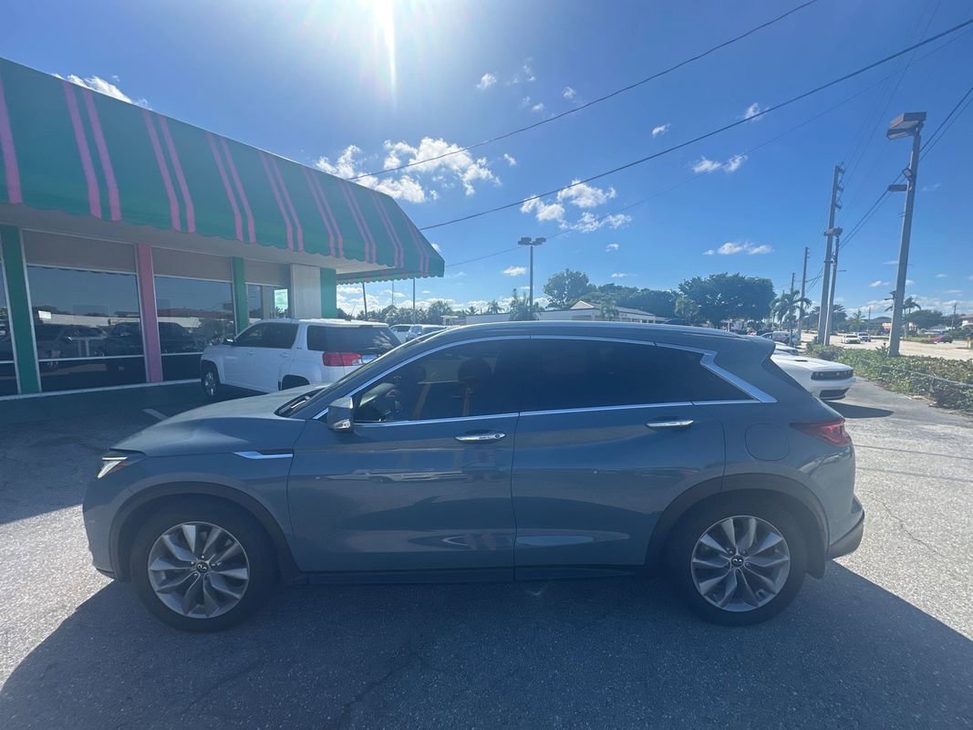 Used 2022 INFINITI QX50 Luxe image 3