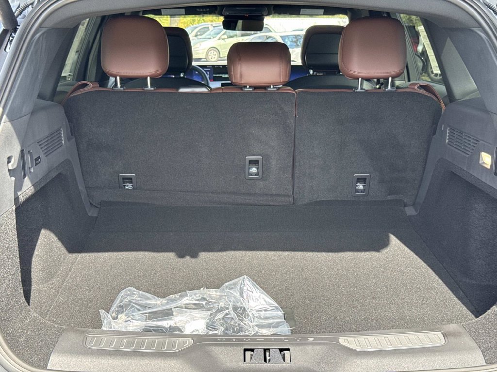 New 2026 Lincoln Nautilus Reserve AWD/4WD image 11