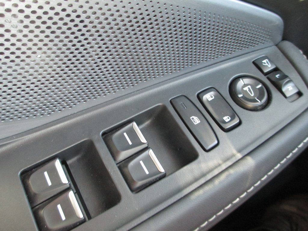 Used 2025 Acura MDX w/ Advance Package image 26