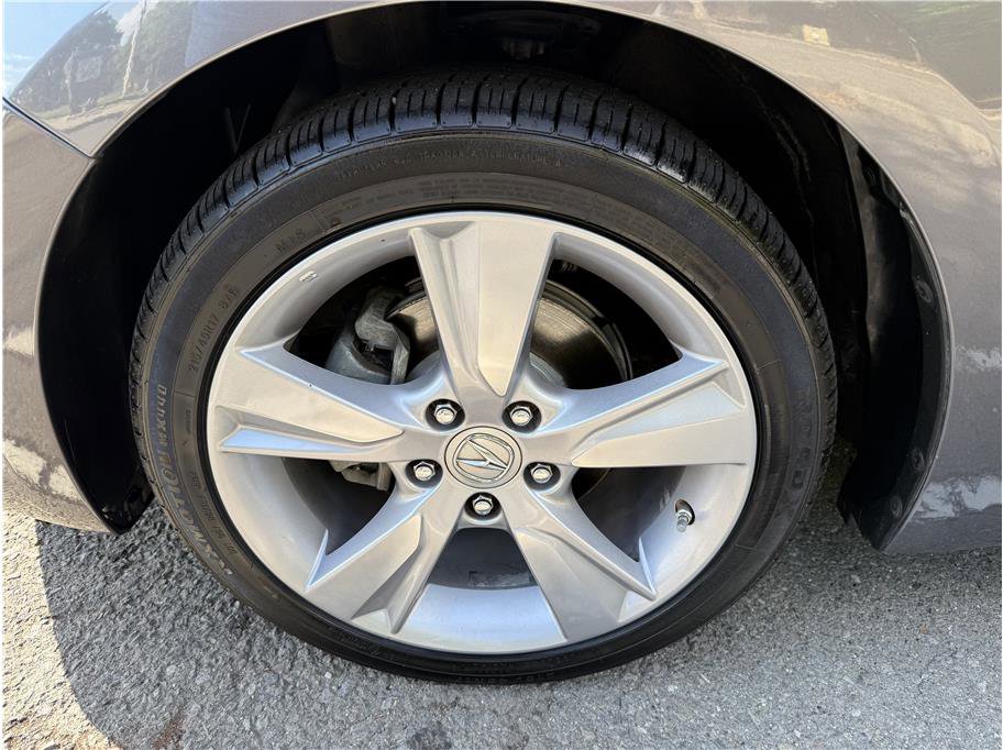Used 2015 Acura ILX w/ Technology Package FWD image 9