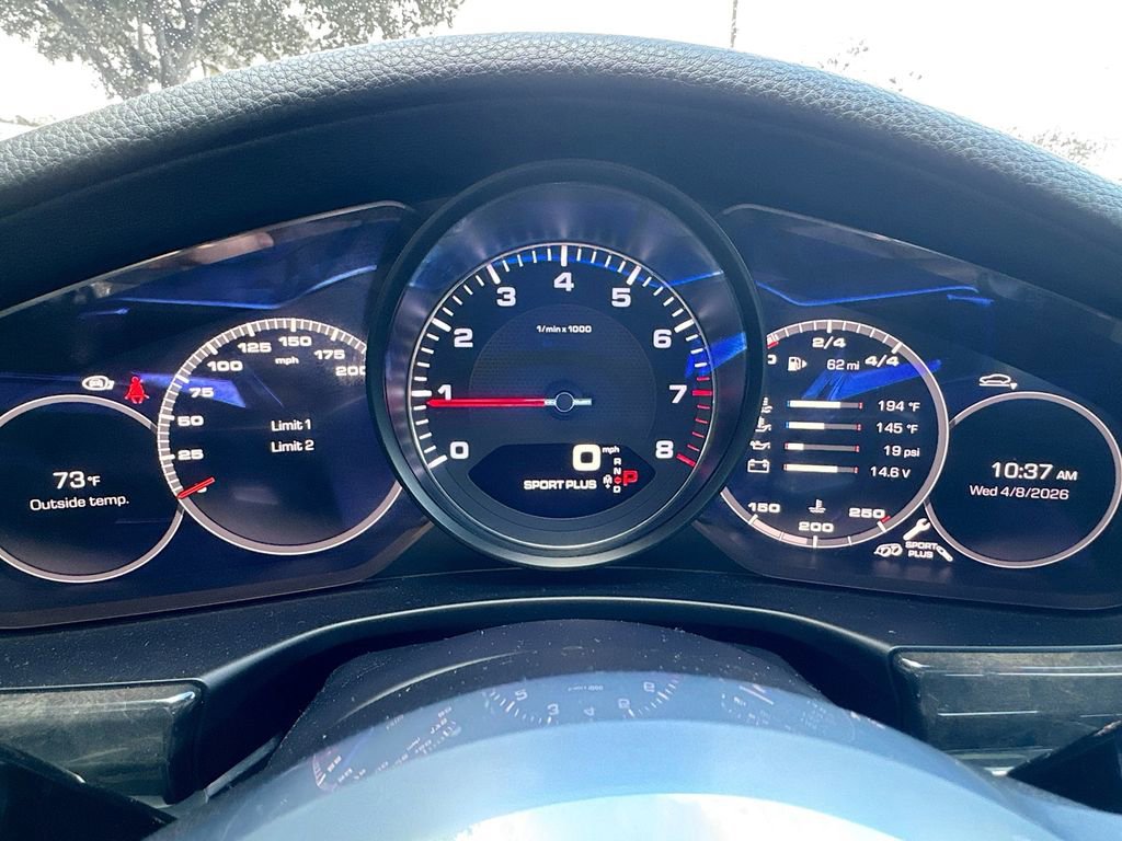 Used 2018 Porsche Panamera 4S image 13