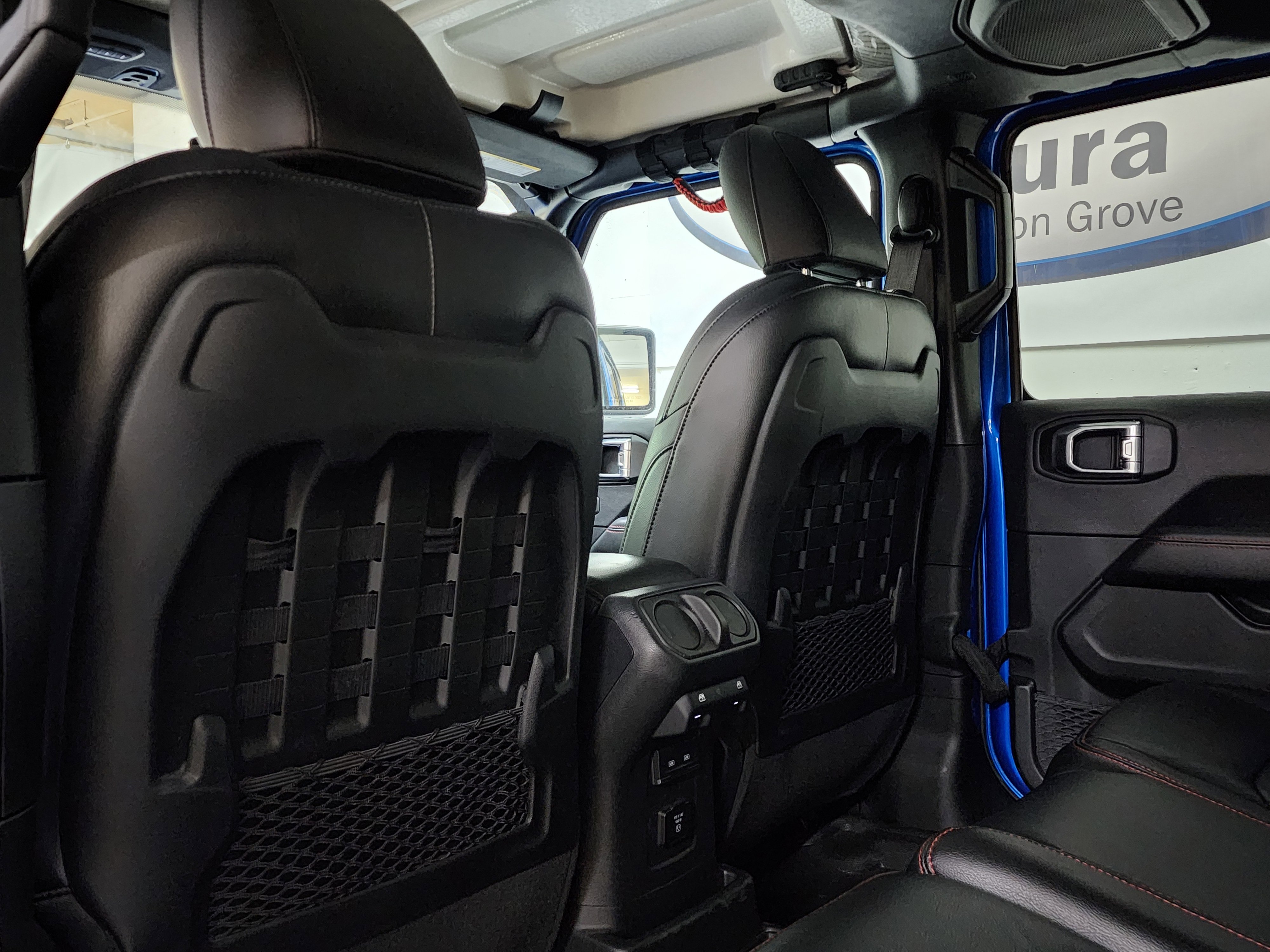 Used 2021 Jeep Wrangler Unlimited Rubicon w/ Xtreme Recon 35" Tire Package image 16