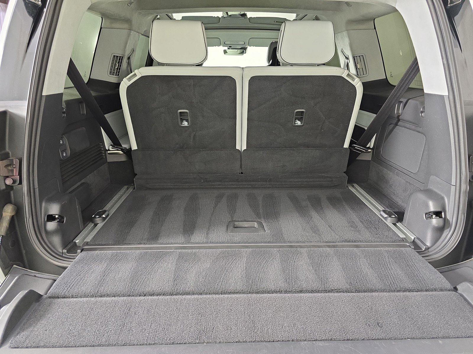 Used 2023 Rivian R1S Launch Edition image 15