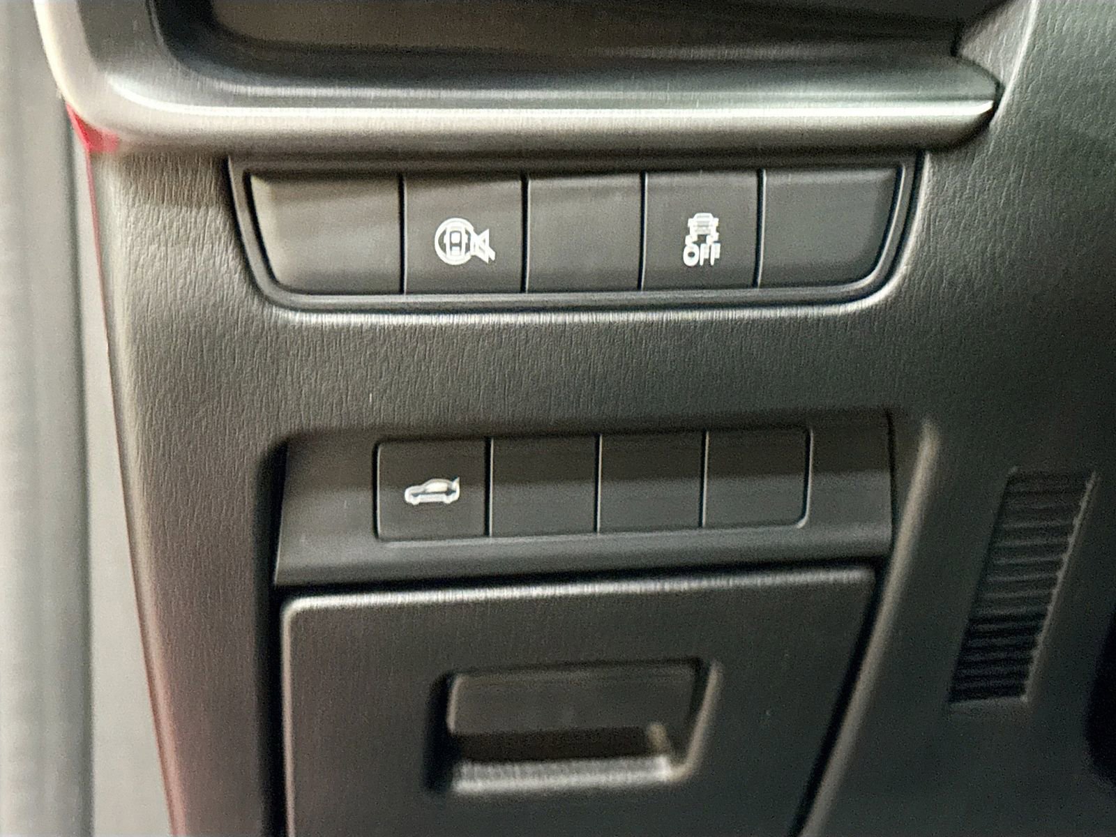 Used 2024 MAZDA MAZDA3 s FWD image 12