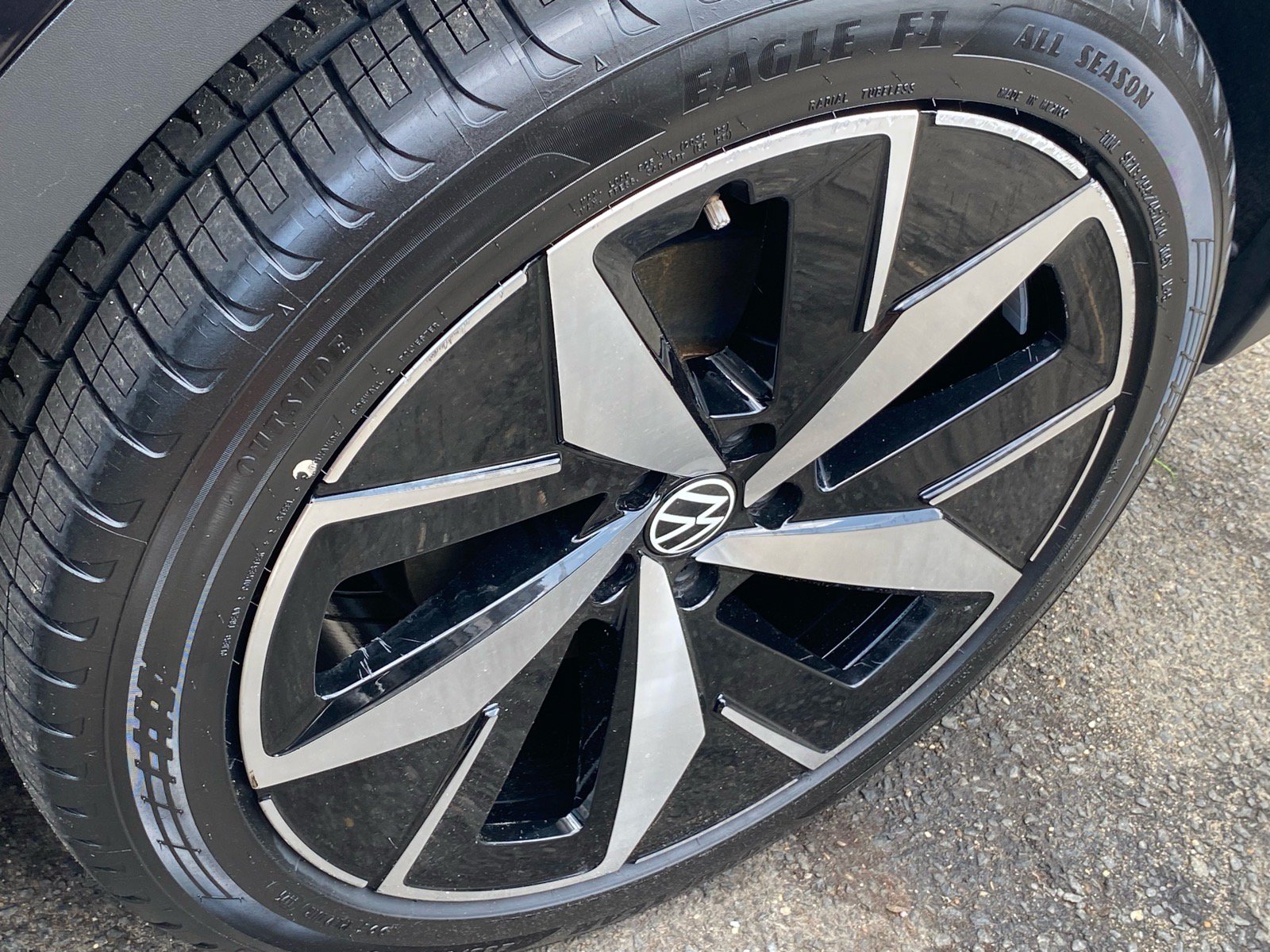 Certified 2023 Volkswagen ID.4 Pro S AWD/4WD image 21
