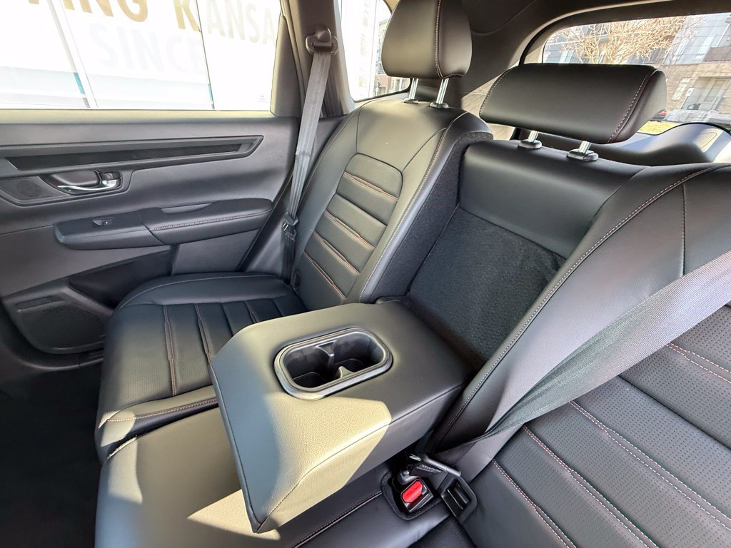 Used 2025 Honda CR-V Sport-L image 31