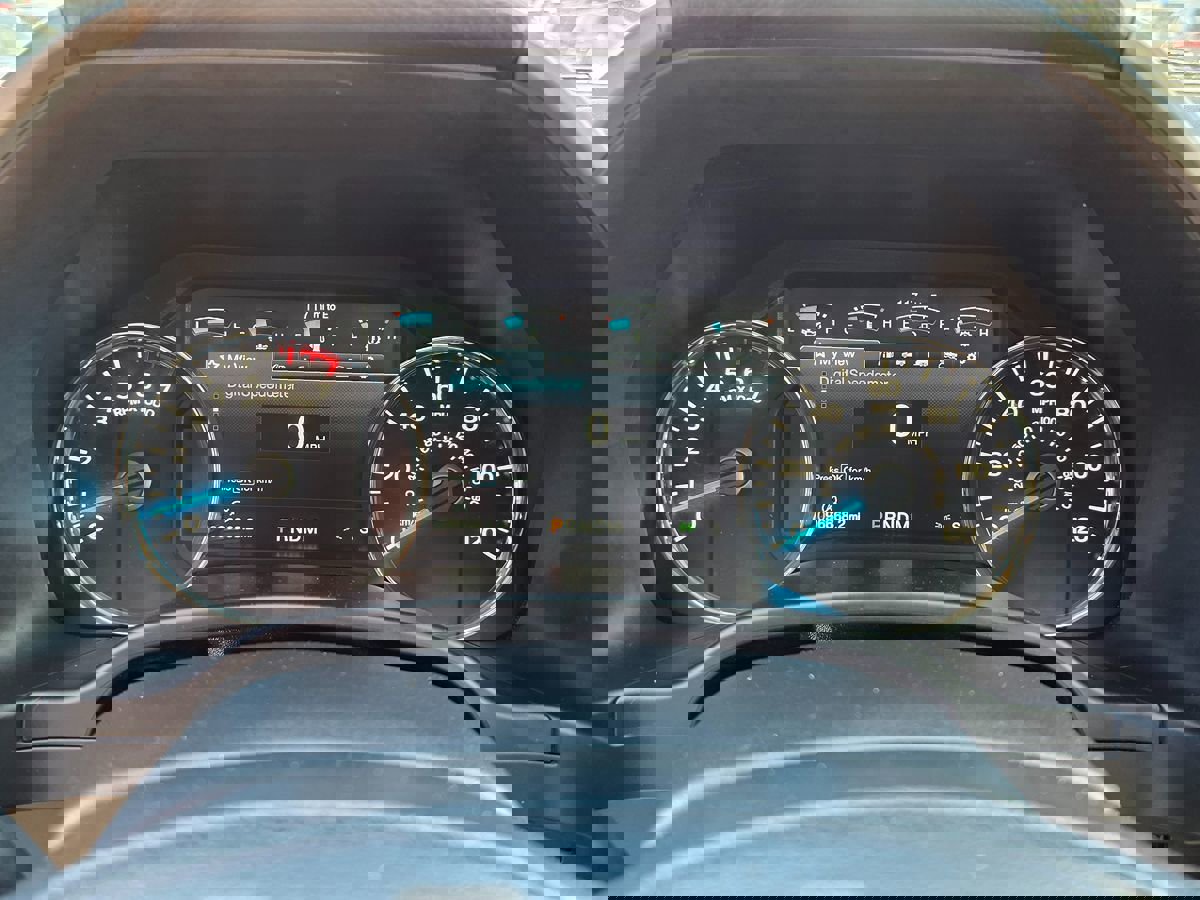 Used 2019 Ford F150 Lariat image 32