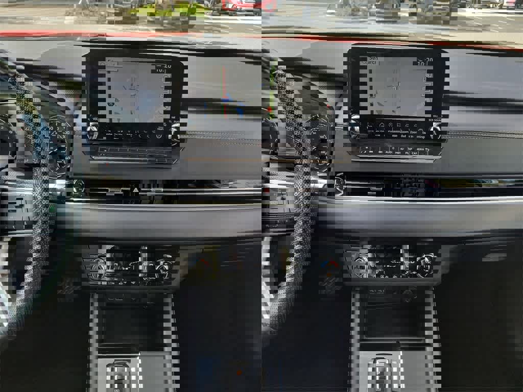 Used 2024 Mitsubishi Outlander SE image 17