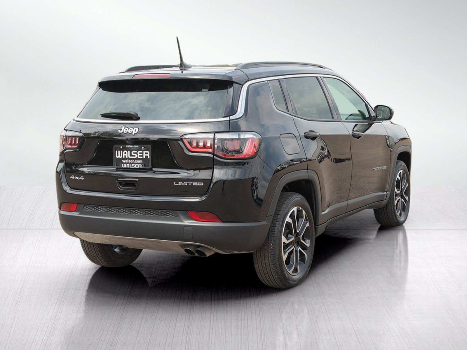 Used 2022 Jeep Compass Limited AWD/4WD image 5