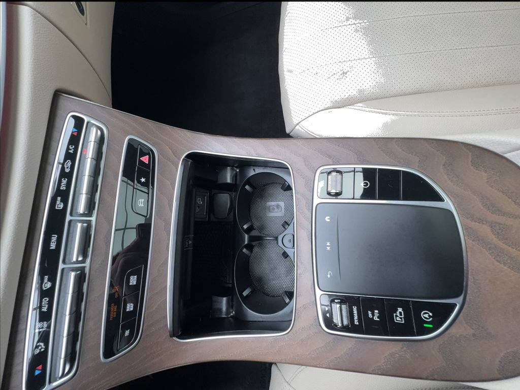 Used 2023 Mercedes-Benz E 350 4MATIC Sedan image 43
