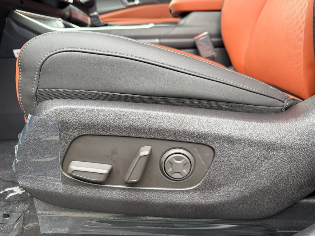 New 2026 Kia Carnival EX FWD image 10