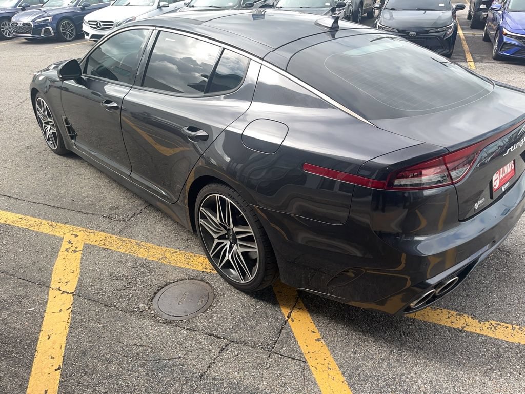 Used 2023 Kia Stinger GT2 image 3