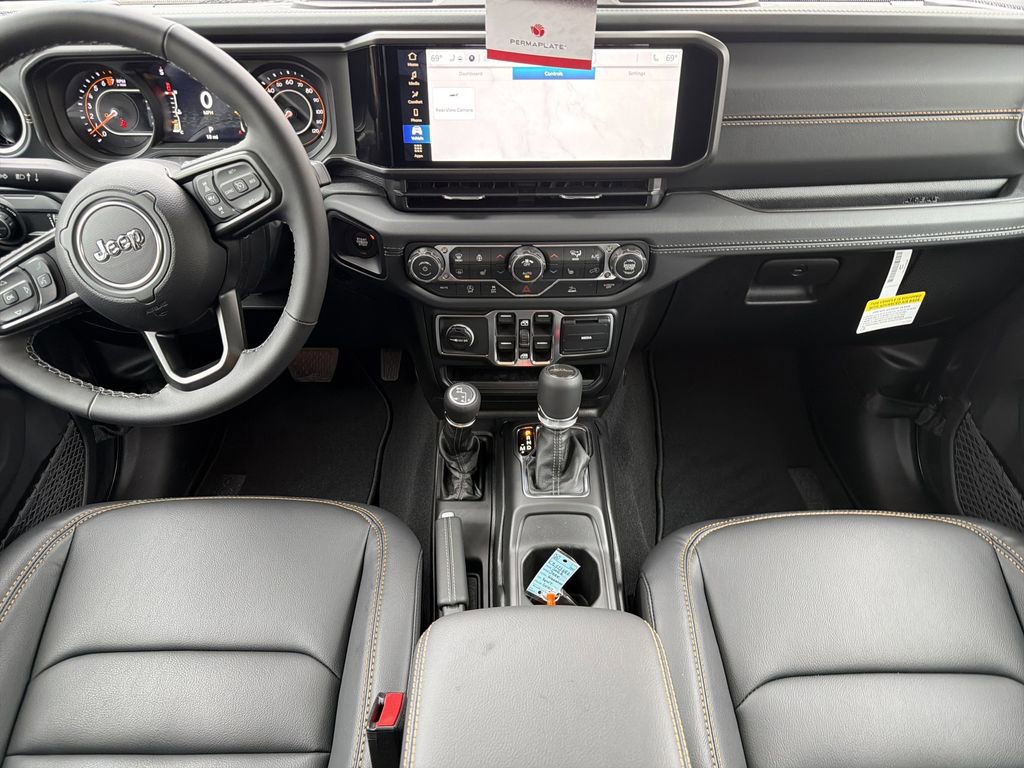 New 2026 Jeep Gladiator Sahara image 16