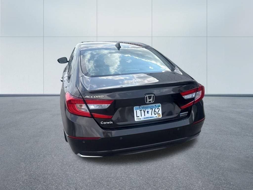 Used 2018 Honda Accord Touring image 7