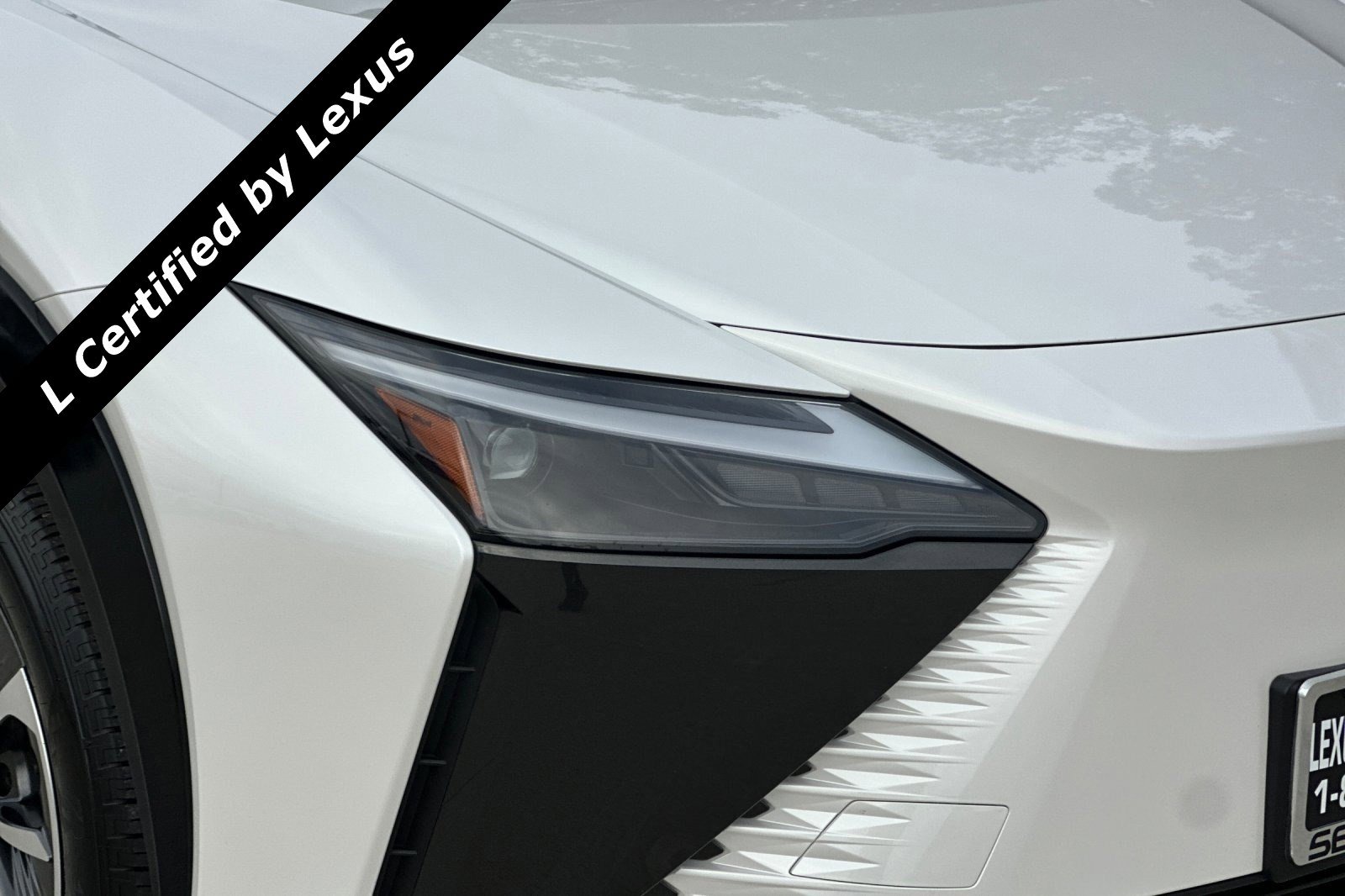 Used 2025 Lexus RZ 300e image 12