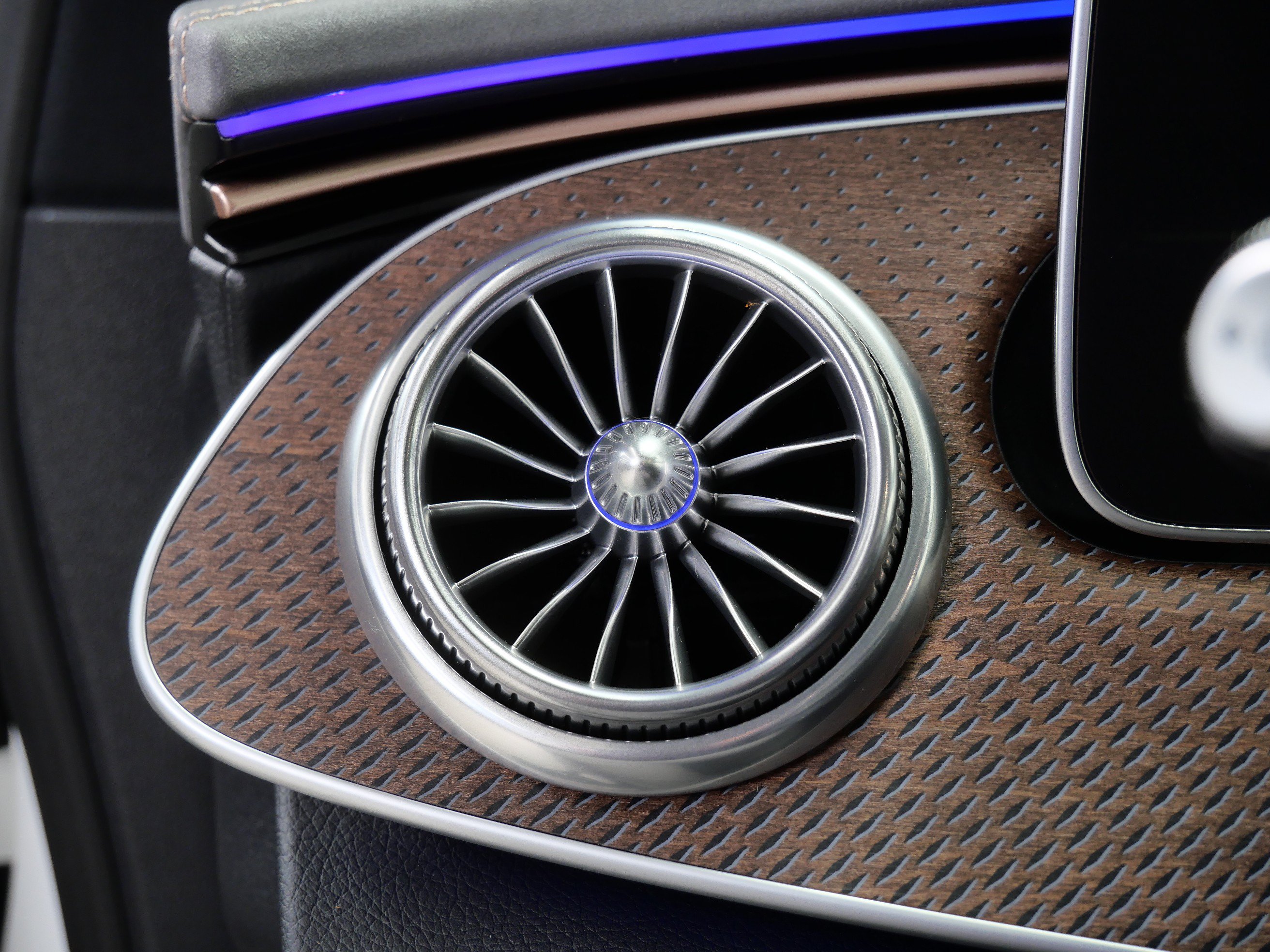Certified 2023 Mercedes-Benz EQE 350+ 4MATIC Sedan image 29