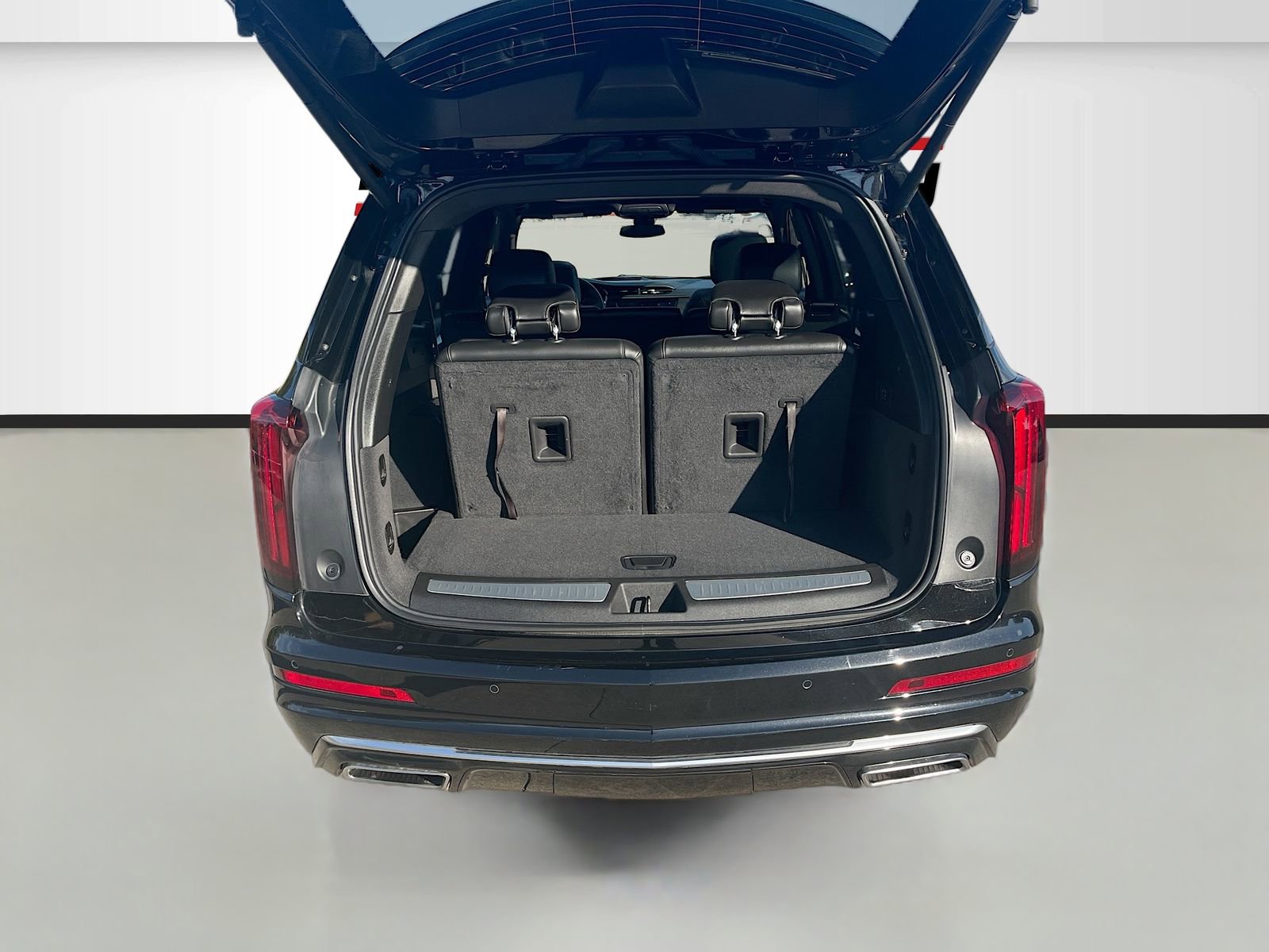 Used 2025 Cadillac XT6 Luxury w/ LPO, Floor Liner Package AWD/4WD image 27