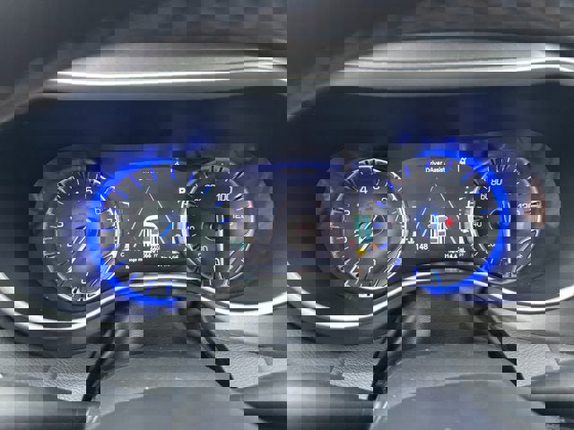 Used 2024 Chrysler Pacifica Touring-L image 17