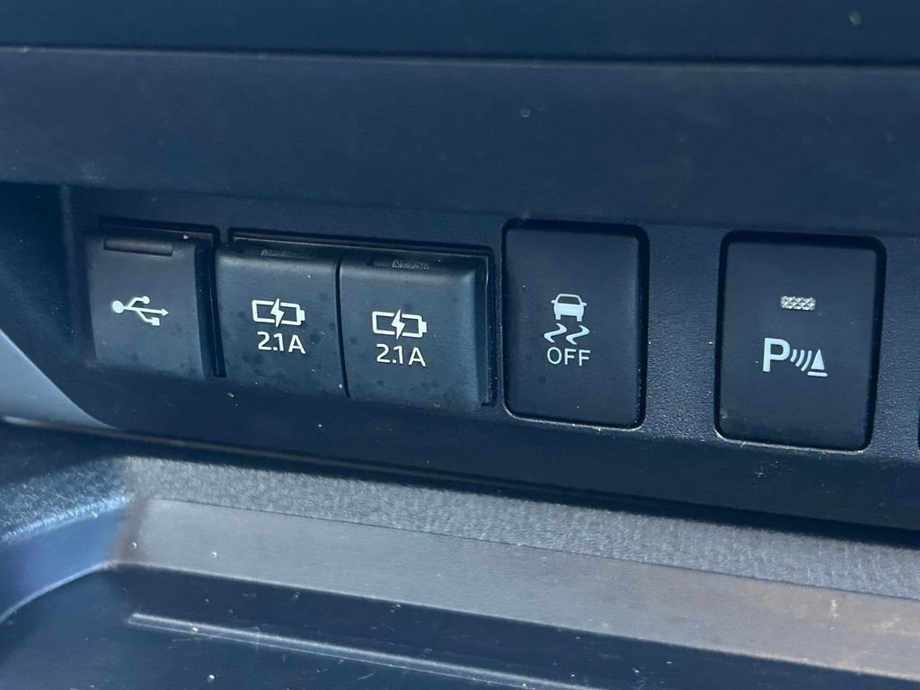 Certified 2021 Toyota Tundra Limited w/ Limited Premium Package image 28