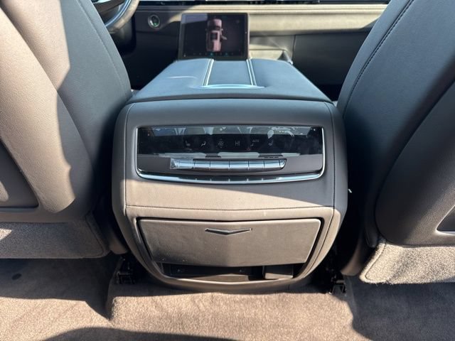 Certified 2025 Cadillac Escalade Sport w/ Touring Package AWD/4WD image 25